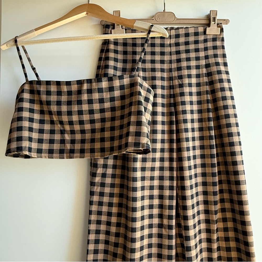 Reformation Cleo Two Piece Set in Brown Plaid - Picture 7 of 8